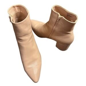 Women’s 2” Zip Up Ankle Boots - Size 11 - MINT CONDITION